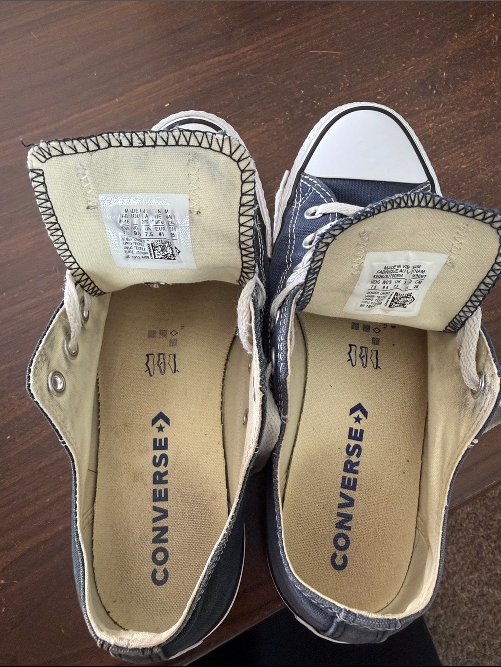 Converse All Star Sneakers Mismatched Pair (Black & Blue) Men's 7.5 Women's 9.5 - Picture 5 of 9